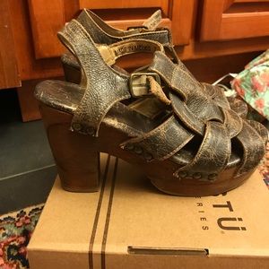 Bed Stu Caitlin heels